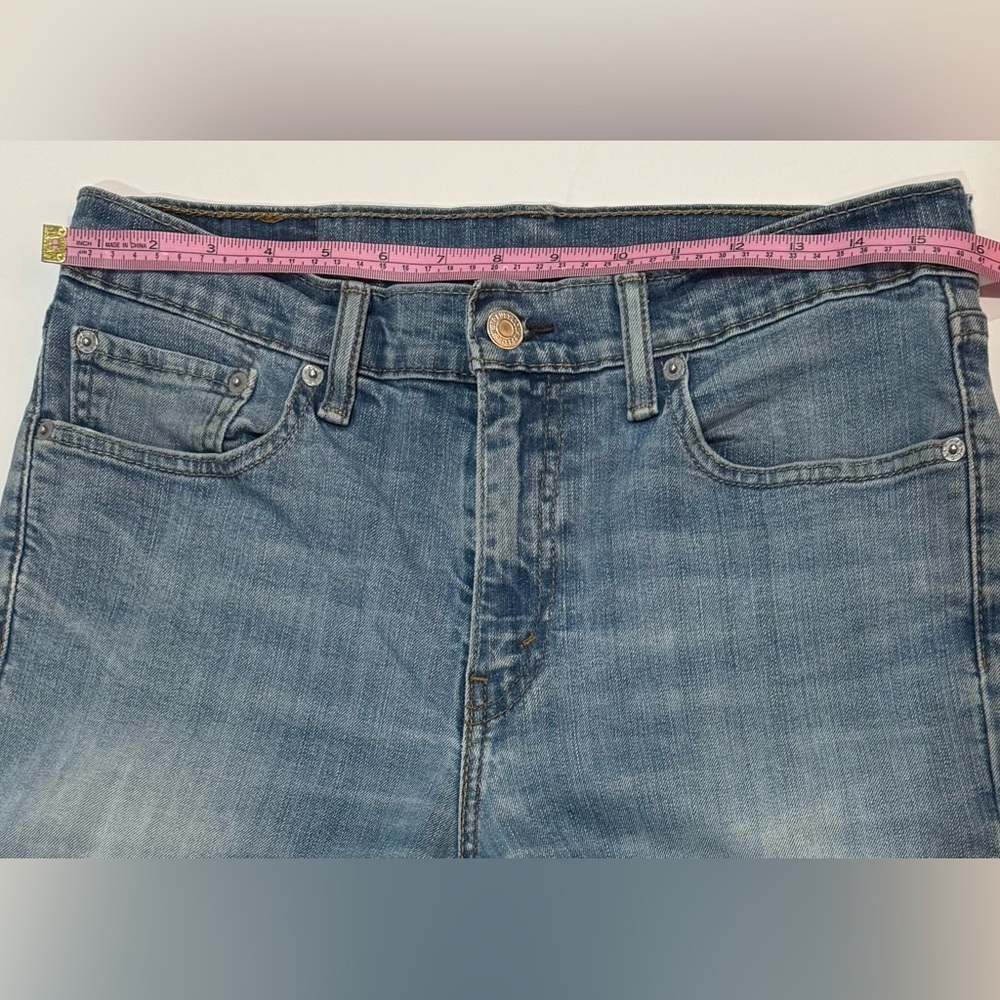 Levi’s 511 Jeans Mens 32x30 Slim Fit Light Wash Denim Faded Distressed - Picture 6 of 7
